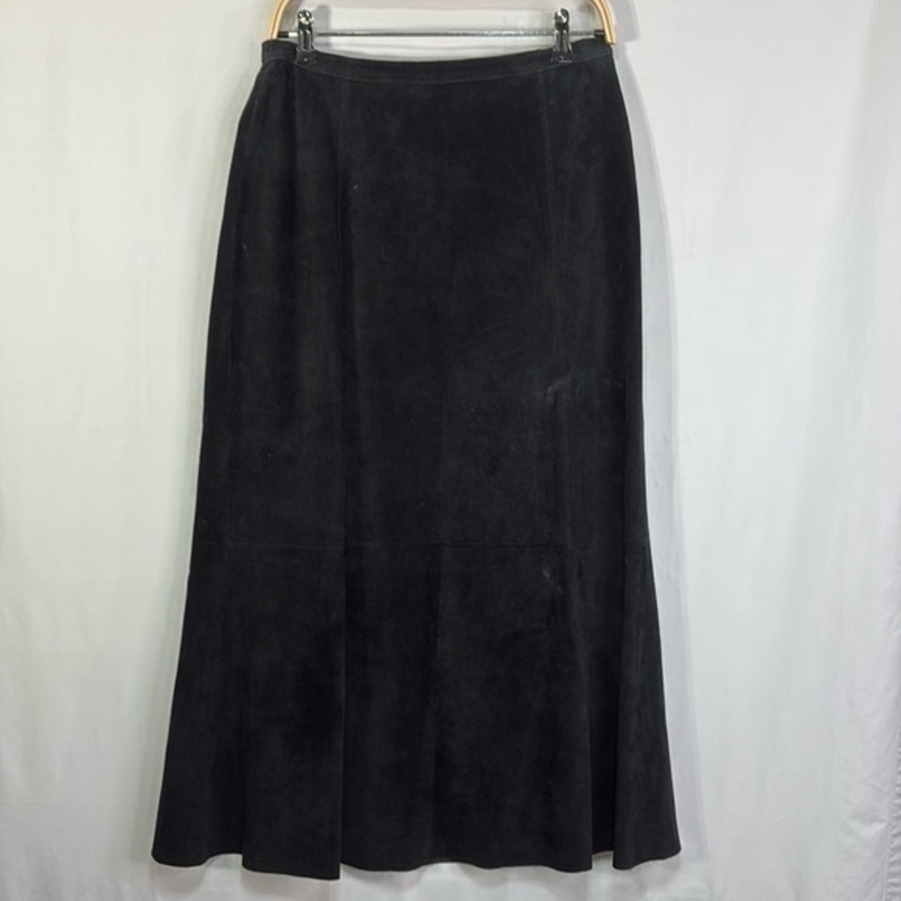 🗯️ Chico’s suede black fit and flare -trumpet long  skirt